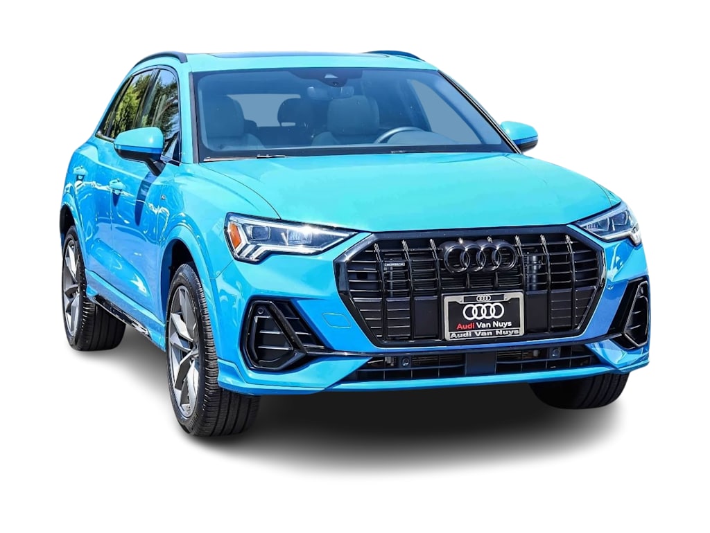 Thumbnail: 2023 Audi Q3 - 5