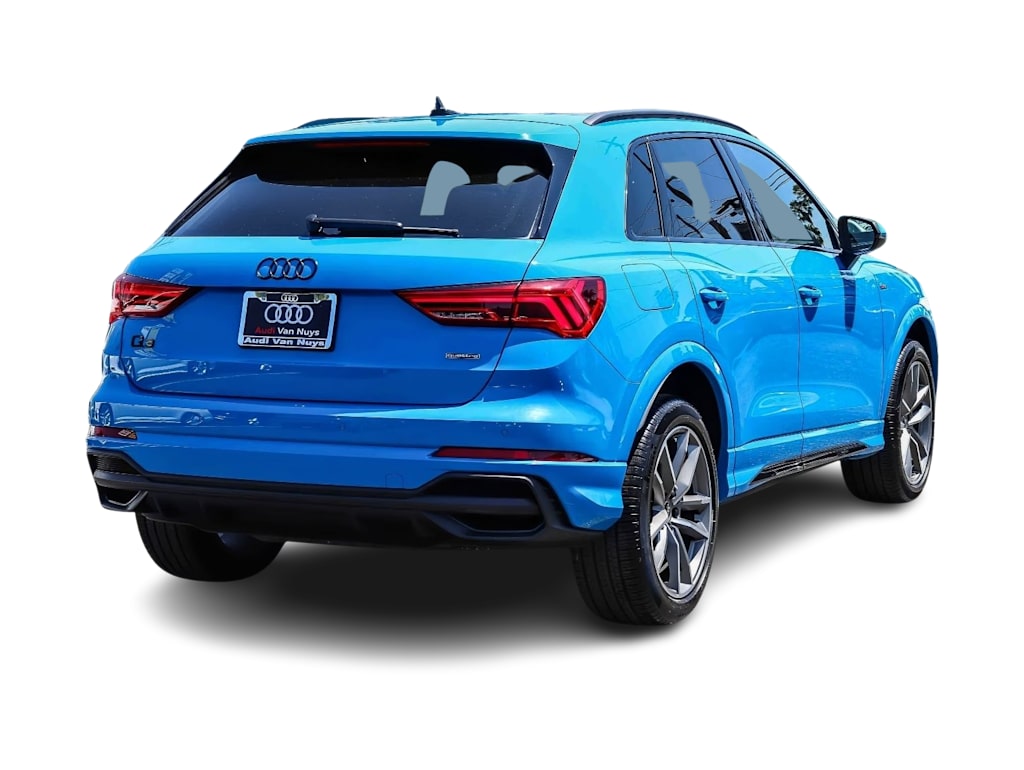 Thumbnail: 2023 Audi Q3 - 18