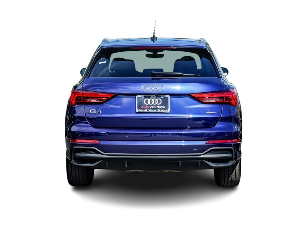 Thumbnail: 2025 Audi Q3 - 4