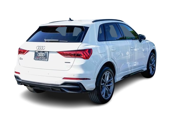 Thumbnail: 2022 Audi Q3 - 18