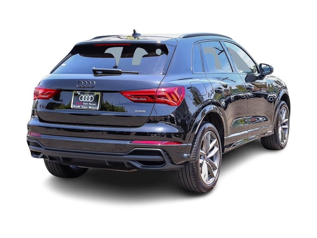 Thumbnail: 2025 Audi Q3 - 17