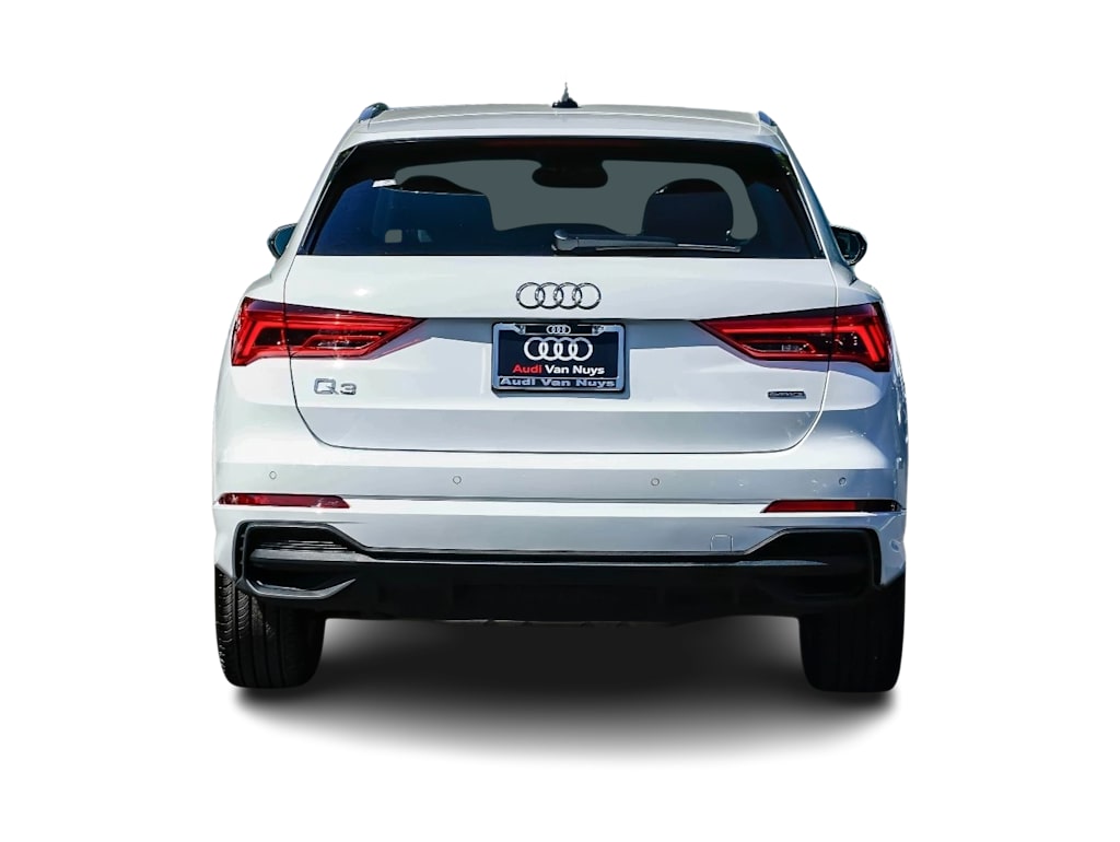 Thumbnail: 2025 Audi Q3 - 4