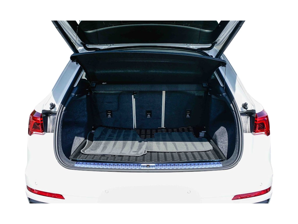 Thumbnail: 2025 Audi Q3 - 16