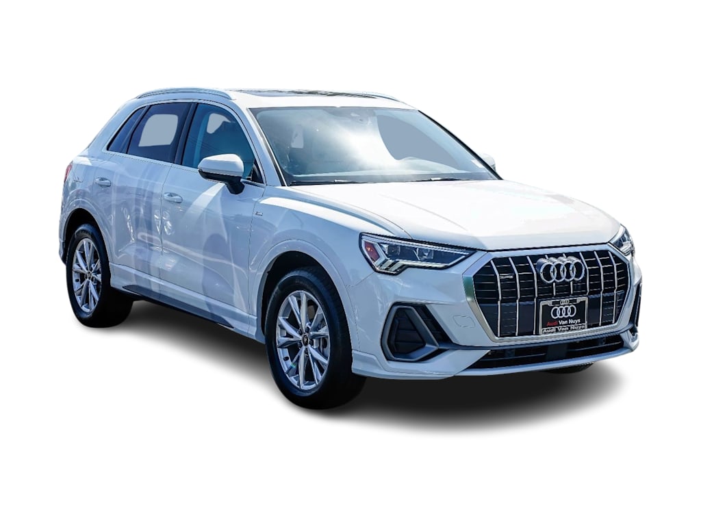 Thumbnail: 2025 Audi Q3 - 18