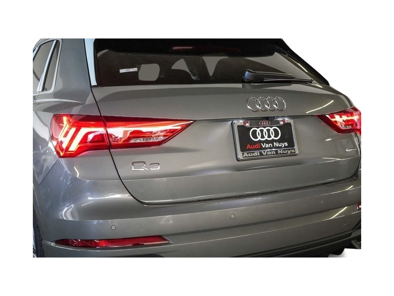 Thumbnail: 2025 Audi Q3 - 22