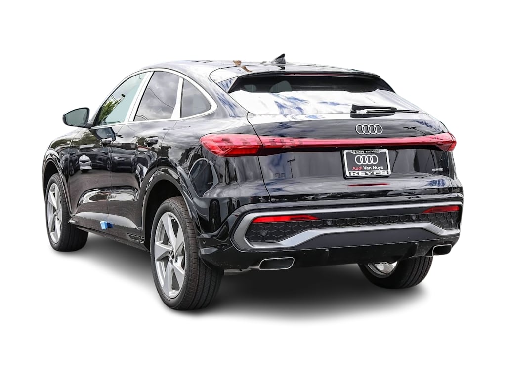 Thumbnail: 2026 Audi Q5 - 3