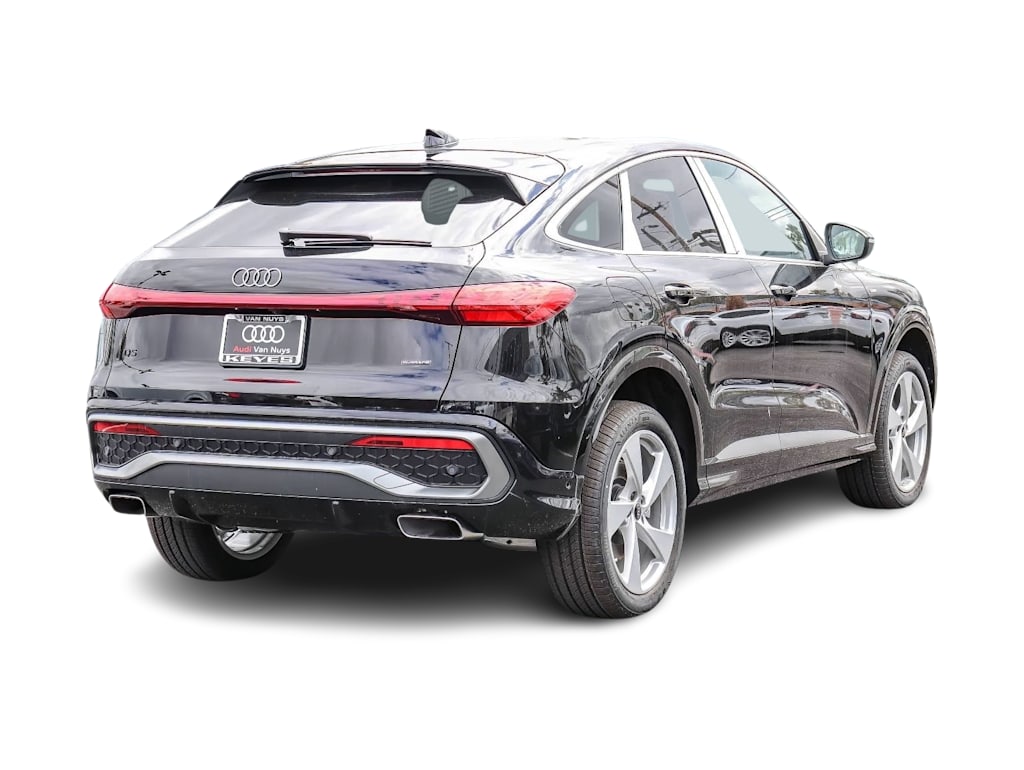 Thumbnail: 2026 Audi Q5 - 14
