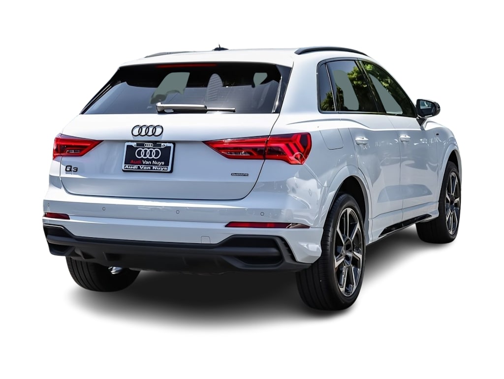 Thumbnail: 2025 Audi Q3 - 18