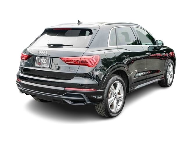 Thumbnail: 2023 Audi Q3 - 17