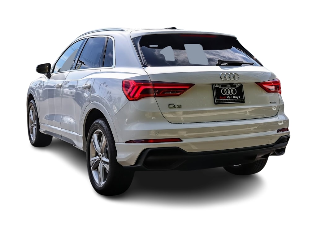 Thumbnail: 2023 Audi Q3 - 3