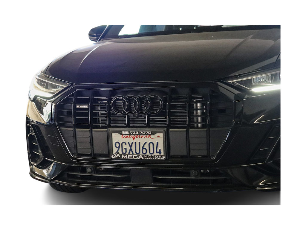 Thumbnail: 2023 Audi Q3 - 10