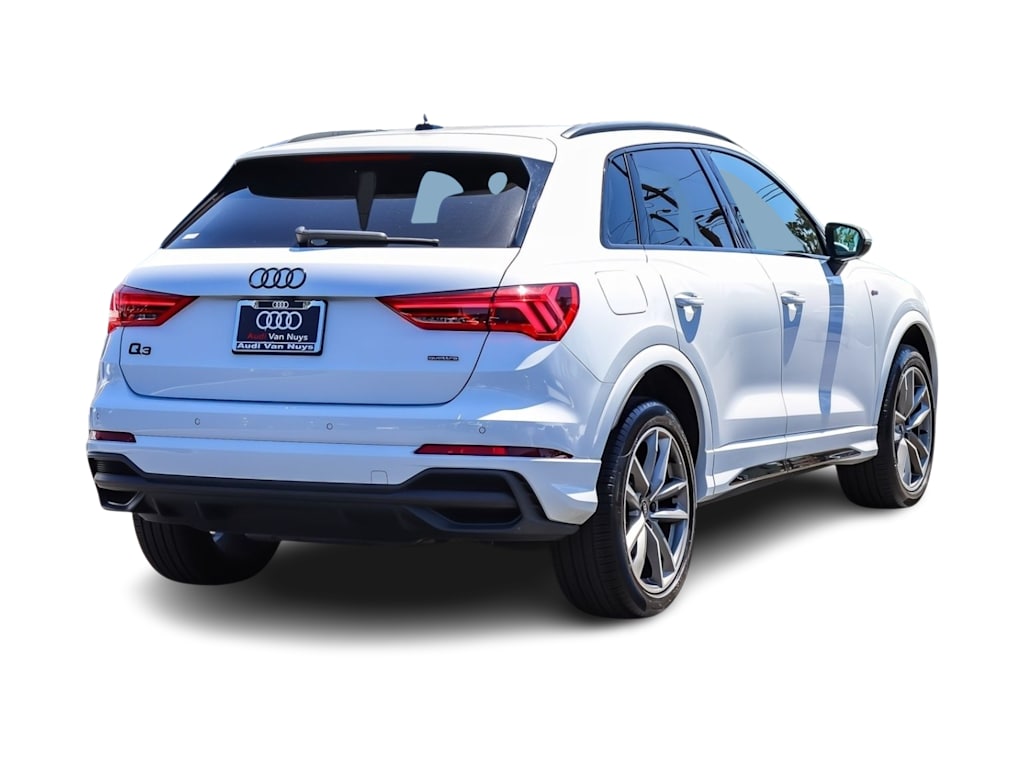 Thumbnail: 2024 Audi Q3 - 16
