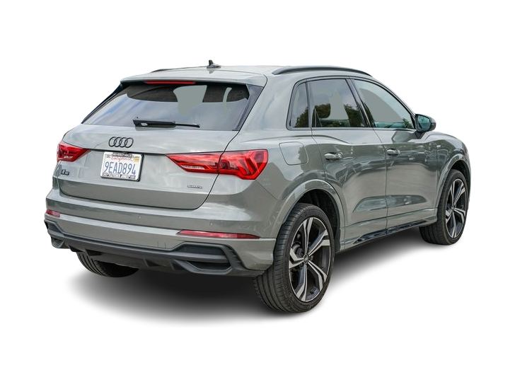 Thumbnail: 2023 Audi Q3 - 7