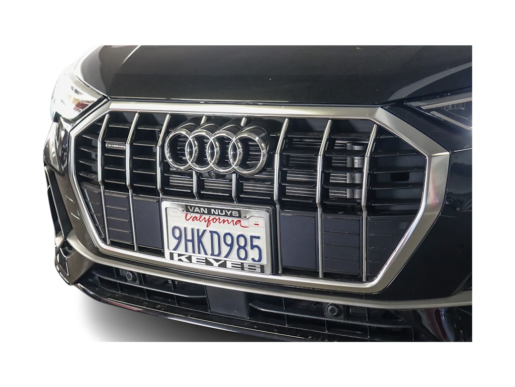 Thumbnail: 2023 Audi Q3 - 10