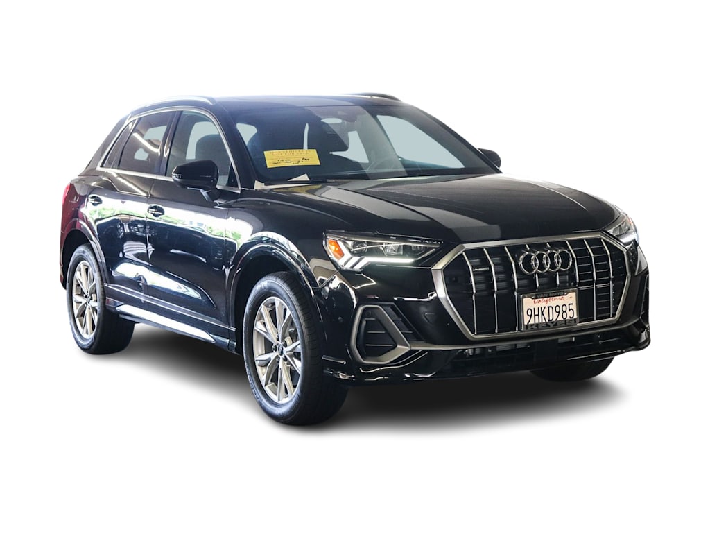 Thumbnail: 2023 Audi Q3 - 8