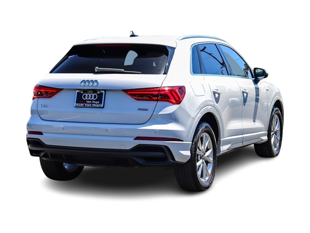 Thumbnail: 2023 Audi Q3 - 18