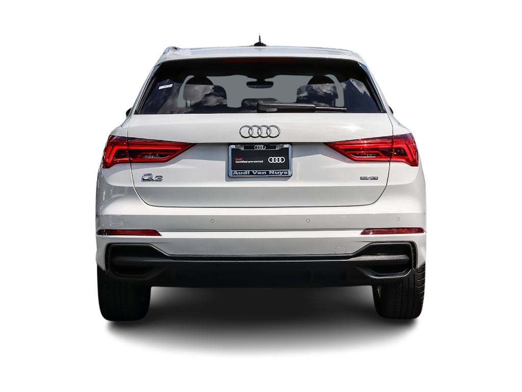 Thumbnail: 2023 Audi Q3 - 4