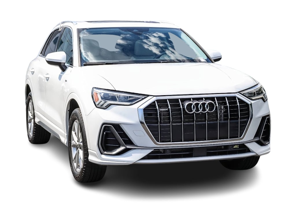 Thumbnail: 2023 Audi Q3 - 5