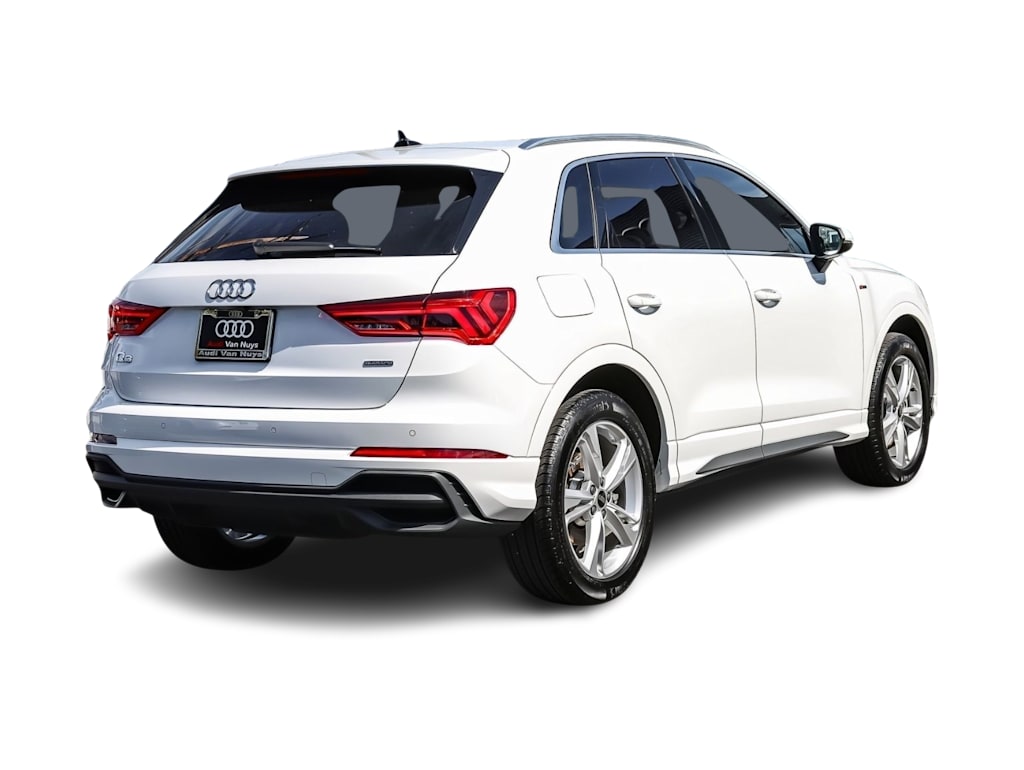 Thumbnail: 2023 Audi Q3 - 18