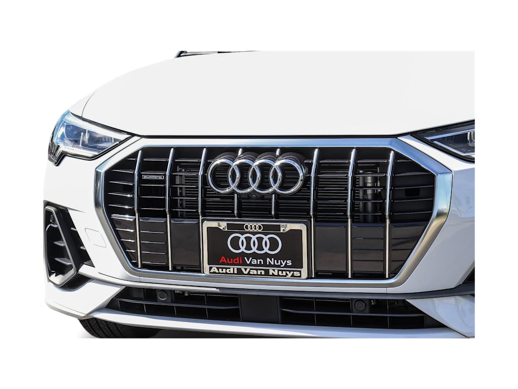 Thumbnail: 2023 Audi Q3 - 21