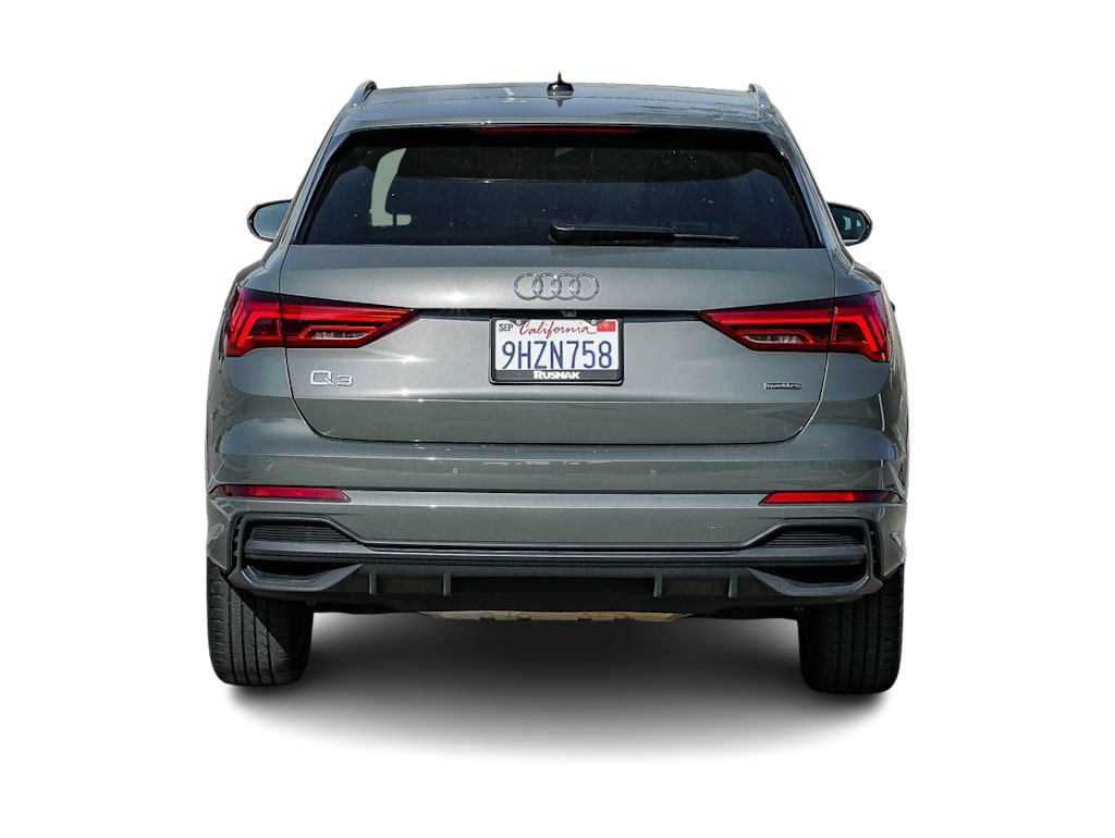 Thumbnail: 2023 Audi Q3 - 3