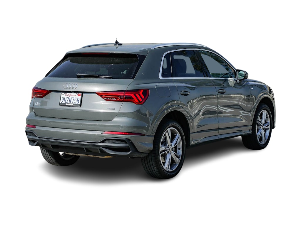 Thumbnail: 2023 Audi Q3 - 7