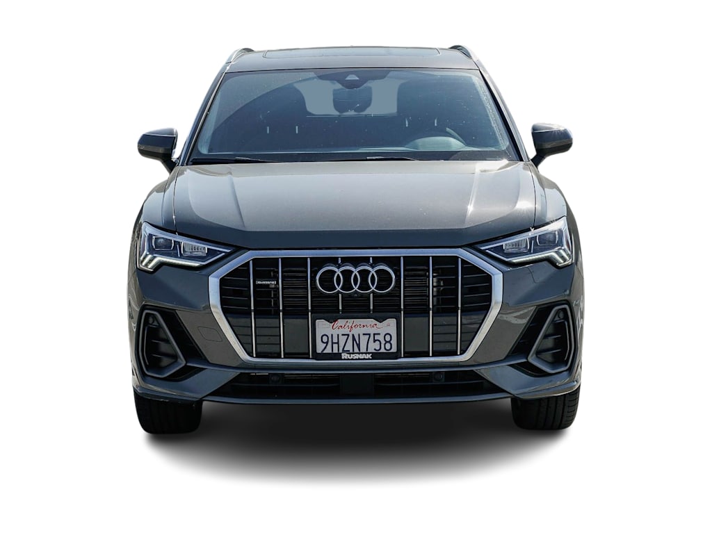 Thumbnail: 2023 Audi Q3 - 4
