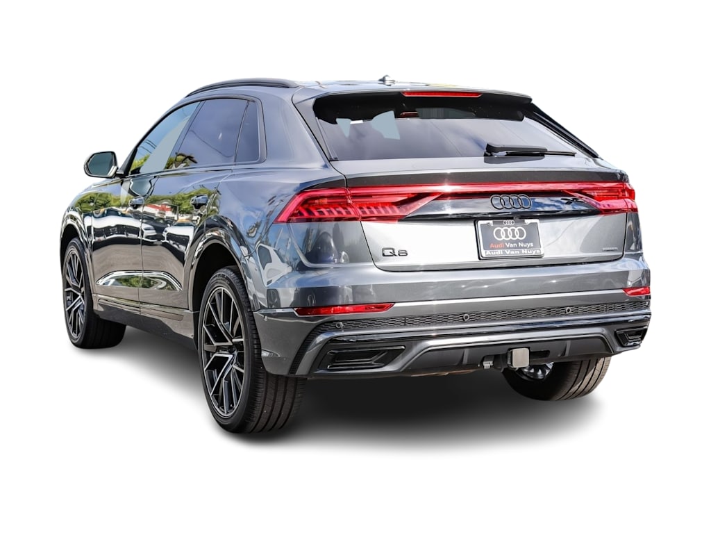 Thumbnail: 2023 Audi Q8 - 3