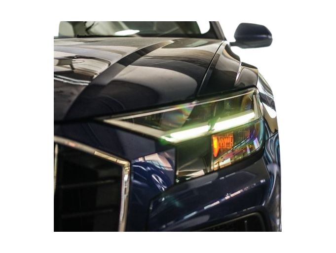 Thumbnail: 2022 Audi Q8 - 10