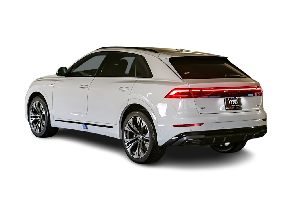 Thumbnail: 2026 Audi Q8 - 3