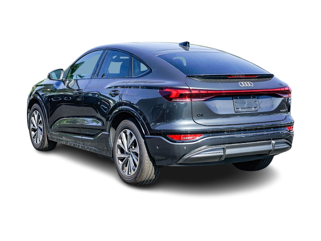 Thumbnail: 2025 Audi Q6 e-tron - 2