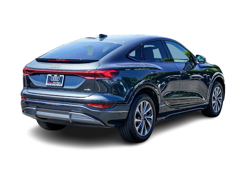 Thumbnail: 2025 Audi Q6 e-tron - 16
