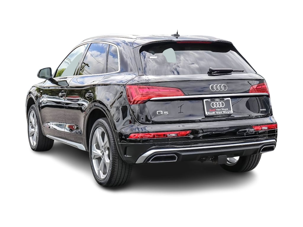 Thumbnail: 2023 Audi Q5 - 3