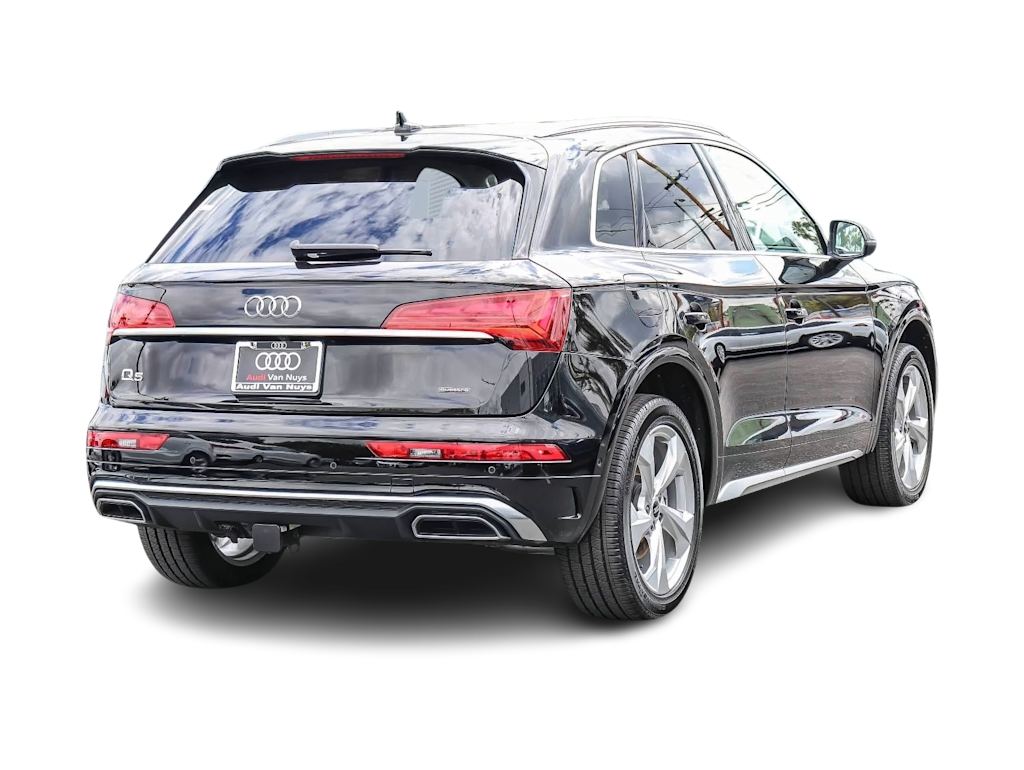 Thumbnail: 2023 Audi Q5 - 16
