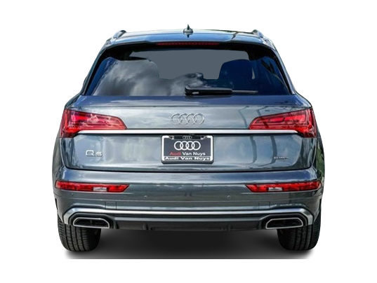 Thumbnail: 2023 Audi Q5 - 4