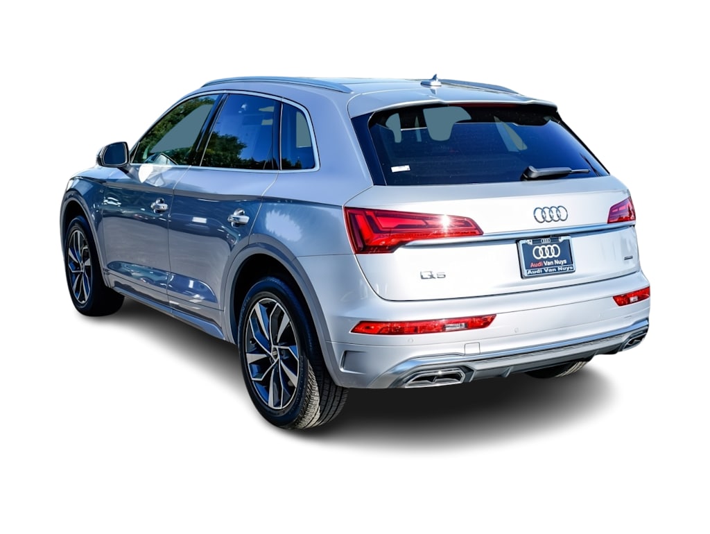 Thumbnail: 2023 Audi Q5 - 3
