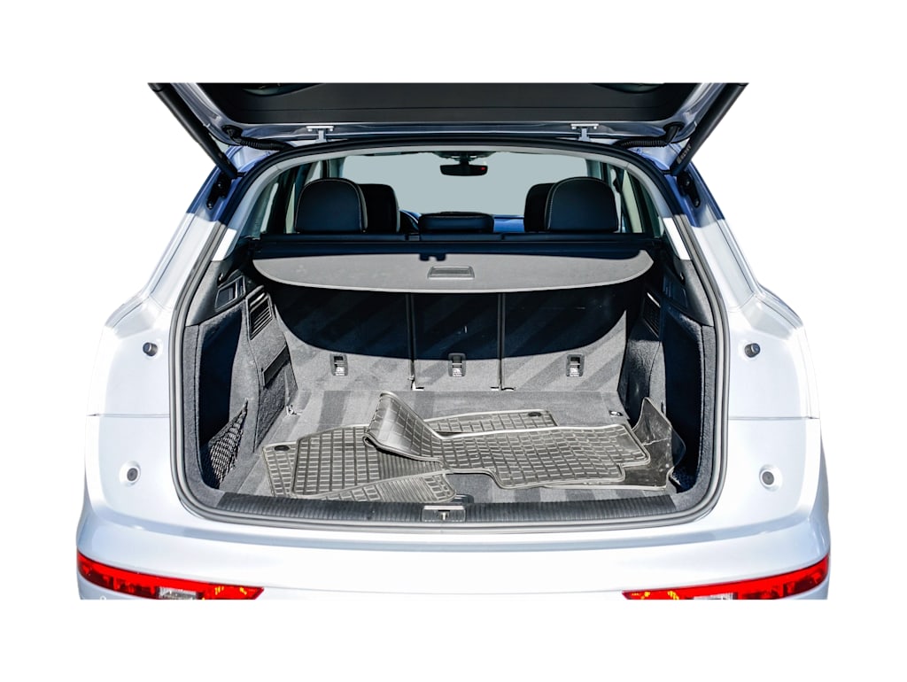 Thumbnail: 2023 Audi Q5 - 17