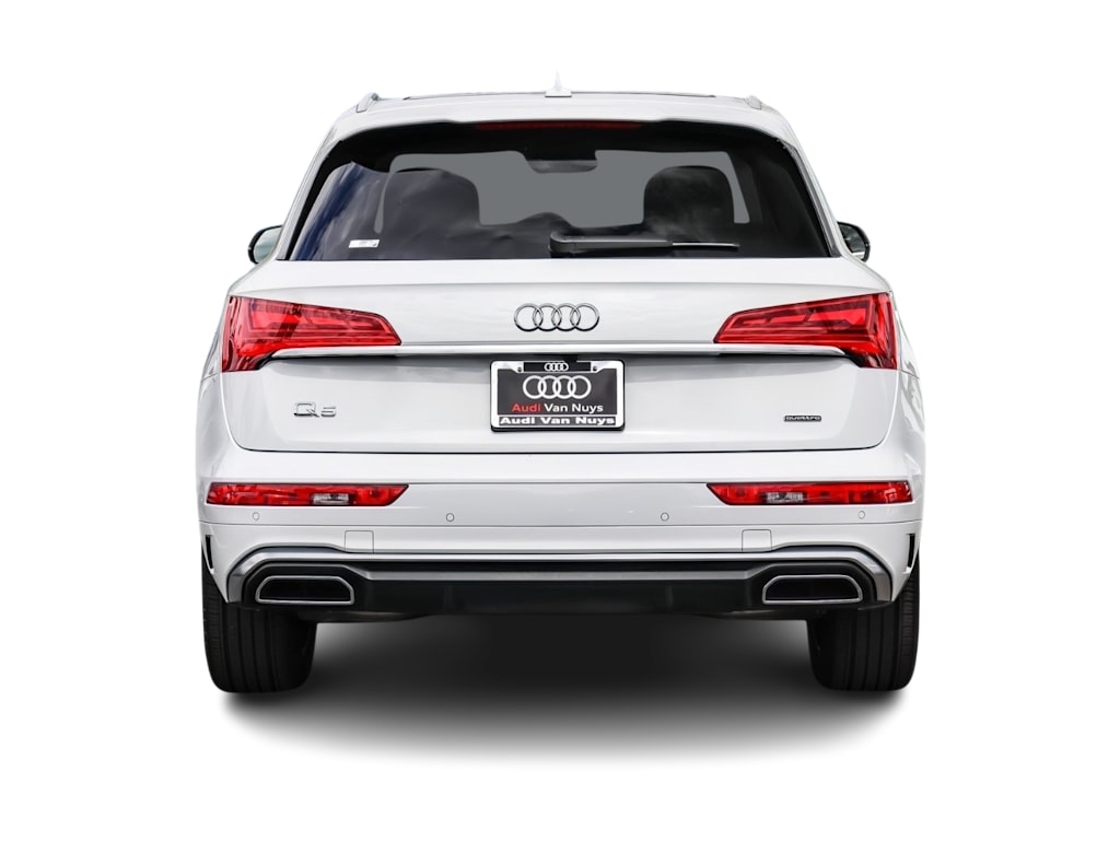 Thumbnail: 2023 Audi Q5 - 4