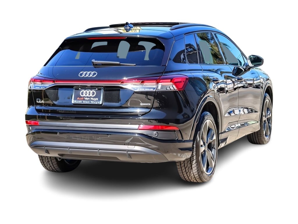 Thumbnail: 2023 Audi Q4 e-tron - 18