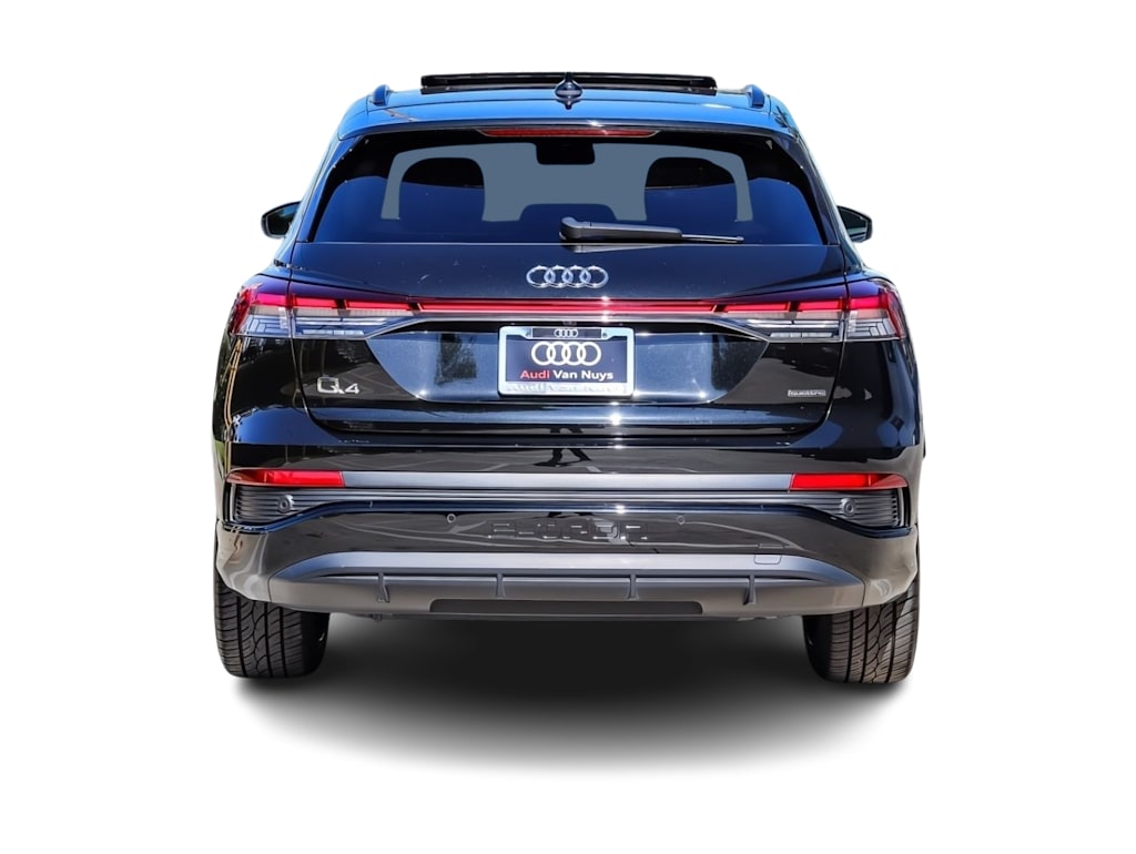 Thumbnail: 2023 Audi Q4 e-tron - 4