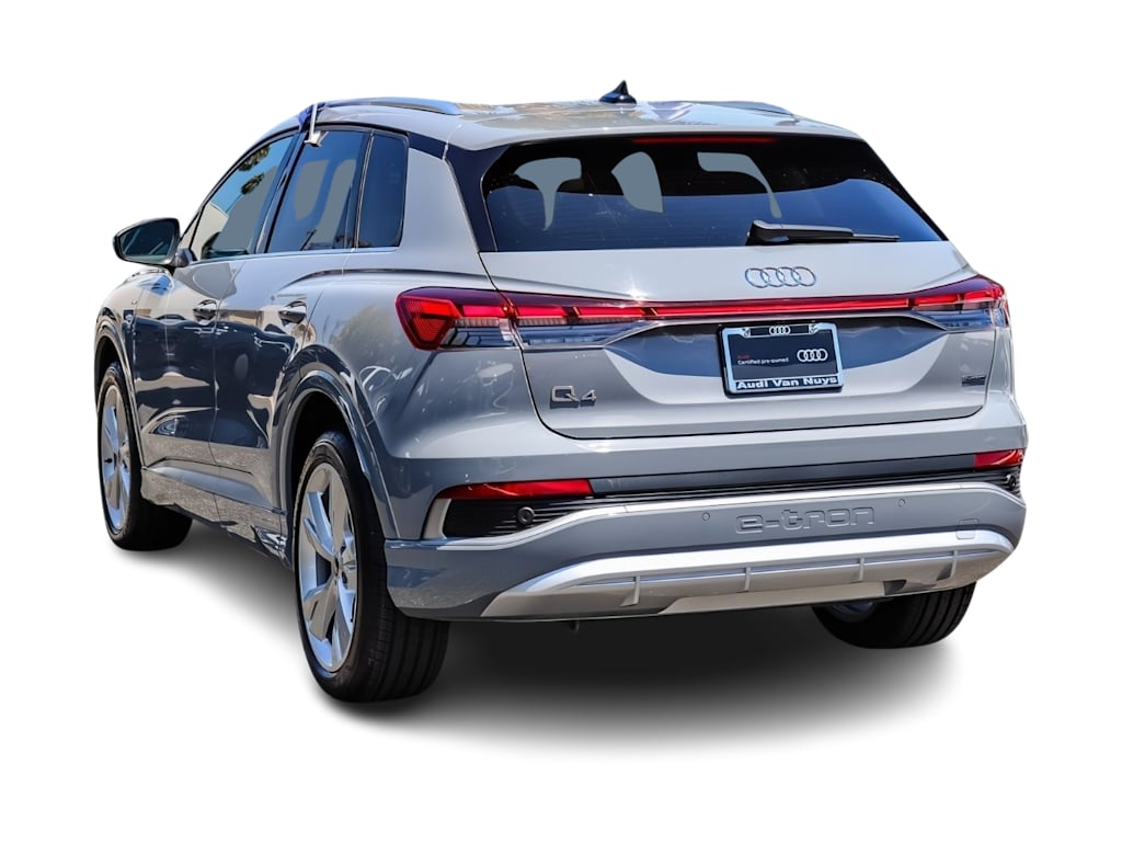 Thumbnail: 2023 Audi Q4 e-tron - 3