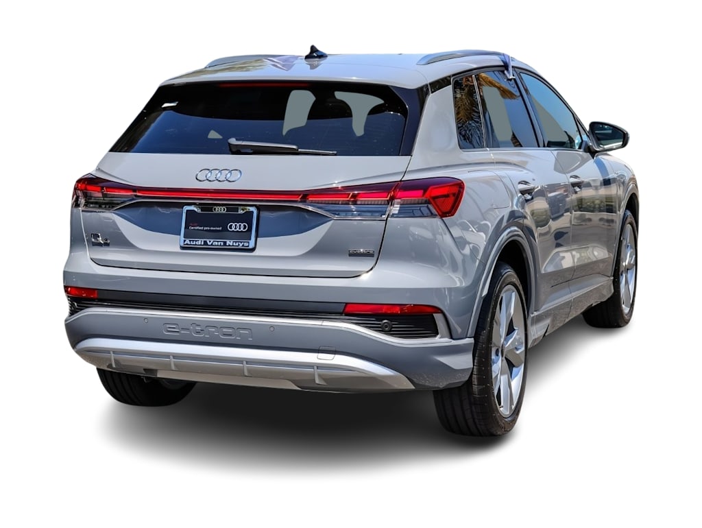 Thumbnail: 2023 Audi Q4 e-tron - 17