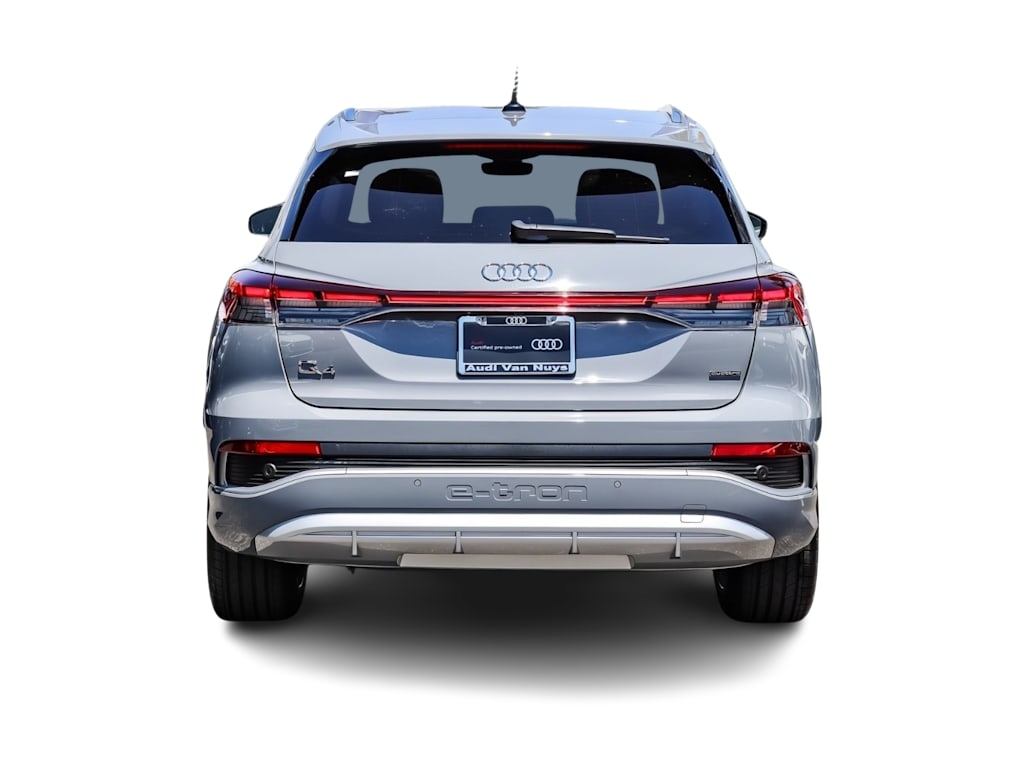 Thumbnail: 2023 Audi Q4 e-tron - 4