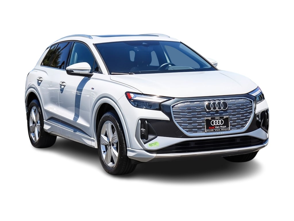 Thumbnail: 2023 Audi Q4 e-tron - 17