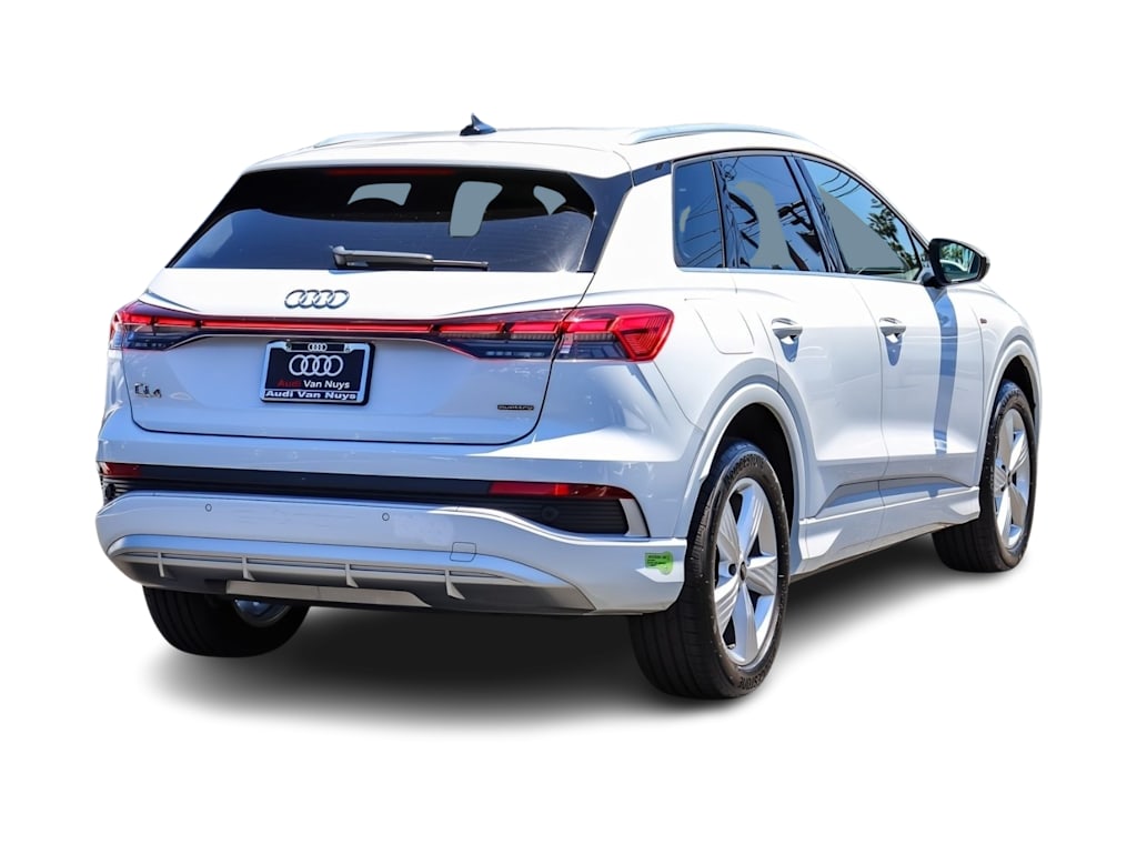 Thumbnail: 2023 Audi Q4 e-tron - 16