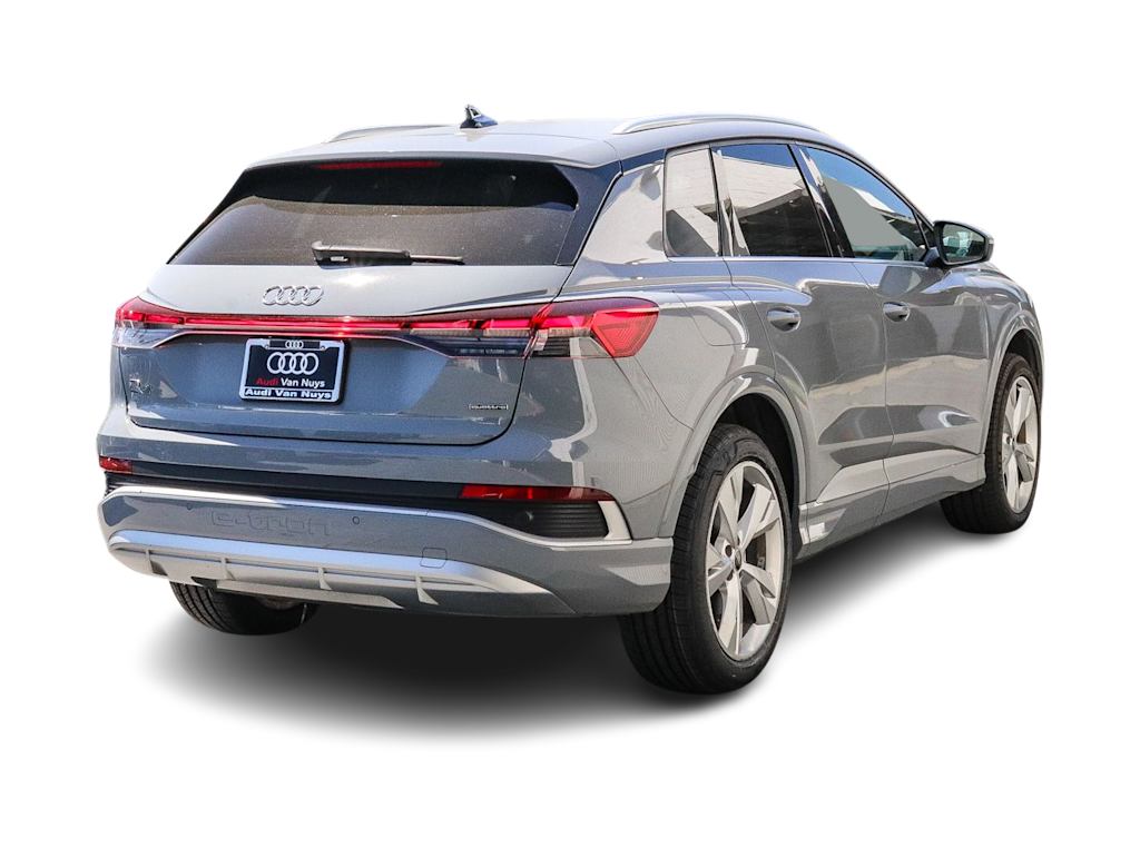 Thumbnail: 2023 Audi Q4 e-tron - 7