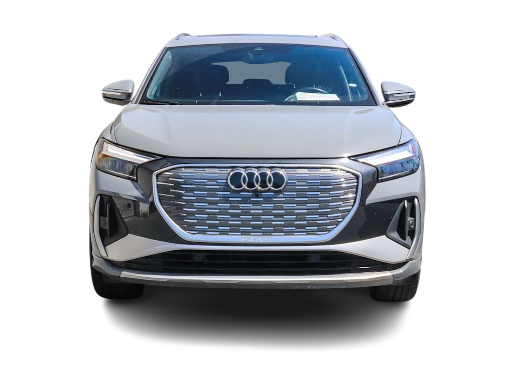 Thumbnail: 2023 Audi Q4 e-tron - 8