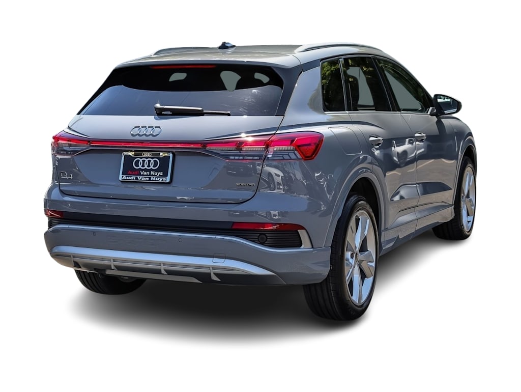 Thumbnail: 2023 Audi Q4 e-tron - 15