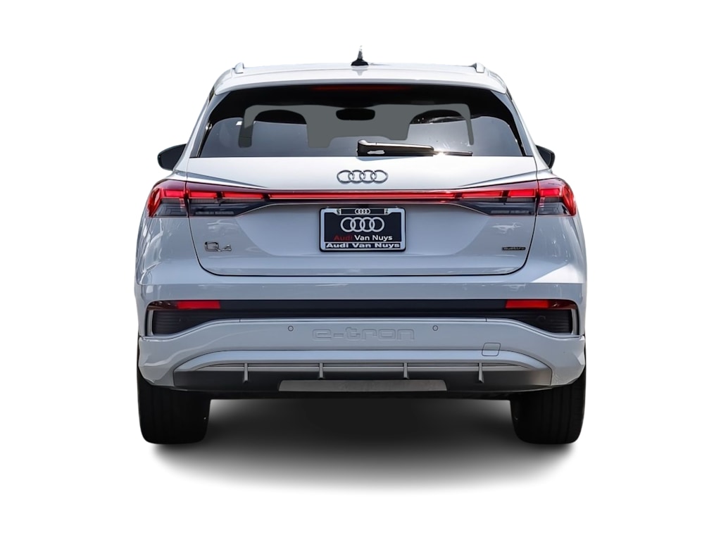 Thumbnail: 2023 Audi Q4 e-tron - 4