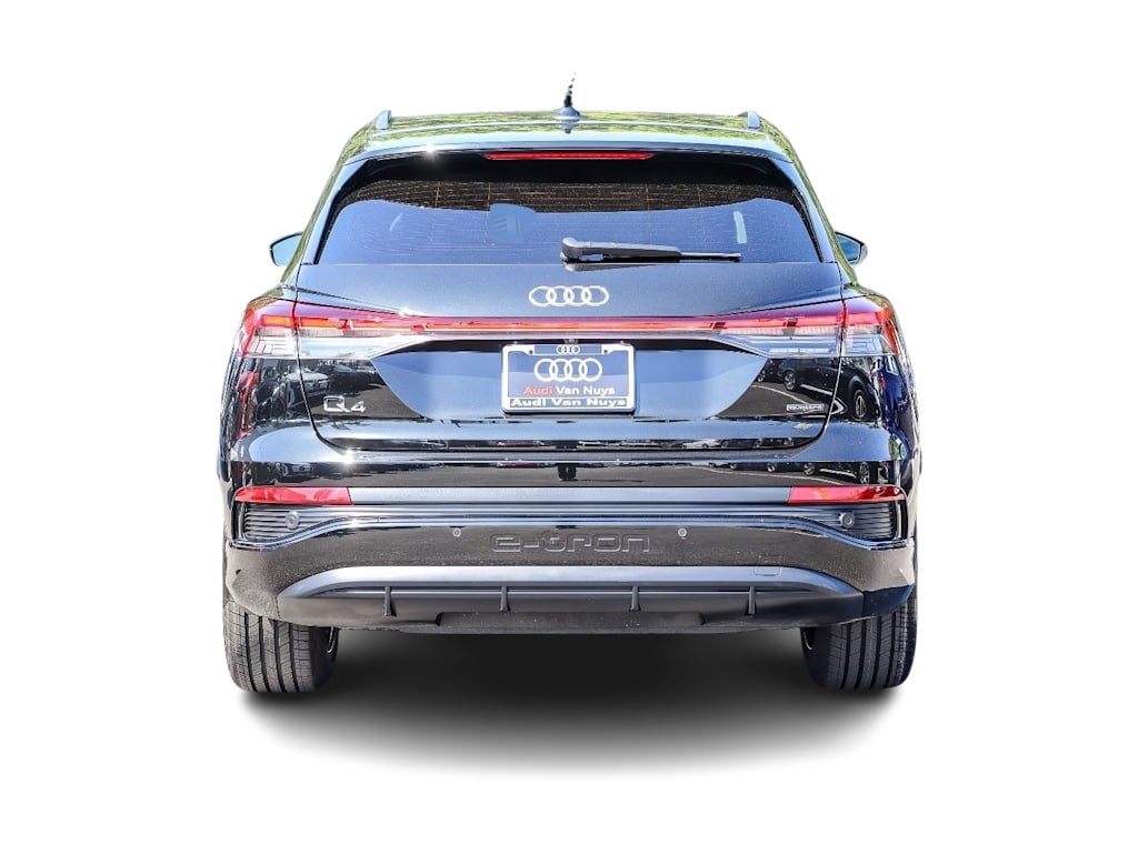 Thumbnail: 2024 Audi Q4 e-tron - 4